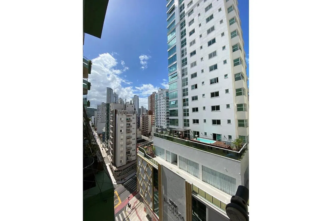 Balneário CamboriúNvr62B - Quadra Mar, Sacada, 2 Dorm, Climatizado公寓